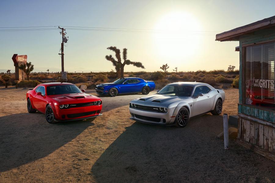  Dodge Challenger SRT Hellcat Widebody (LC) 2018 года  (фото 19 из 24)